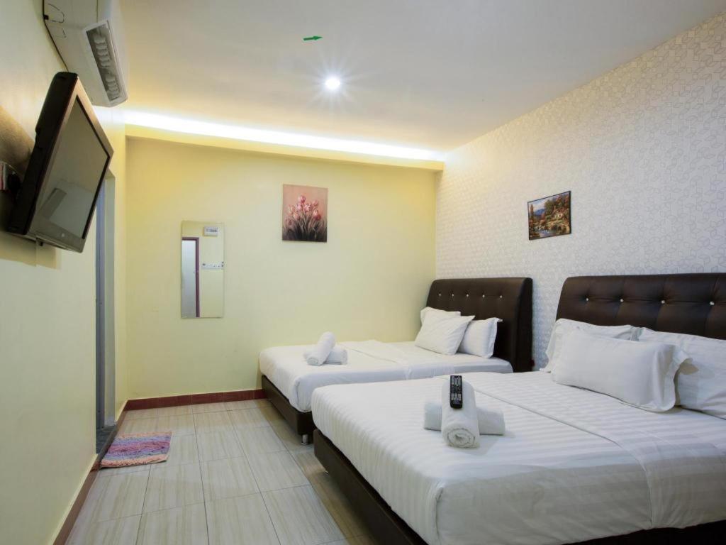 קואלה לומפור Hotel Zamburger Sungai Besi מראה חיצוני תמונה